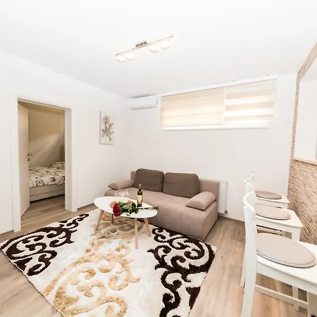 Spot Apartment *
